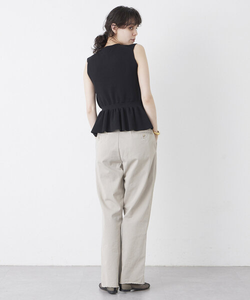 THE PAUSE(ザ ポーズ)の「【THE PAUSE】ペプラムノースリーブプルオーバー(ニット/セーター・レディース・ブラック/ベージュ・FREE)」の17枚目の写真