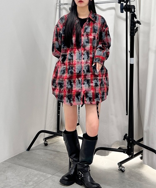 Figments（フィグメンツ）の「ブリーチチェックシャツ（シャツ/ブラウス・レディース・ブラック/レッド/ブルー・FREE）」の6枚目の写真