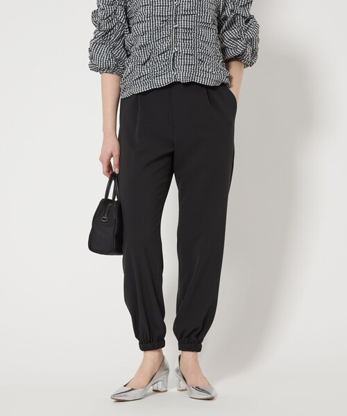 UNITED ARROWS(ユナイテッドアローズ)の「クリーン ツイル ジョガーパンツ(その他パンツ・レディース・ダークグレー/ブラック・36/38/40/34)」の1枚目の写真