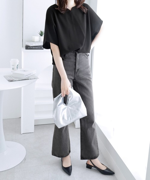 alotta(アロッタ)の「ゆるシルエットで華奢見せ。ドルマンスリーブきれいめカットソー(Tシャツ/カットソー・レディース・ネイビー/ホワイト/ブラック/ロイヤルブルー/グレイッシュベージュ/ピンク・LL/L/M/3L/4L/5L)」の22枚目の写真