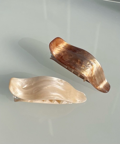 tone（トーン）の「KuKuLu TOKYO/ヘキサゴンサイドバンスクリップ（mini size)（バレッタ/ヘアクリップ・レディース・ブラウン/アイボリー/パープル・FREE）」の2枚目の写真