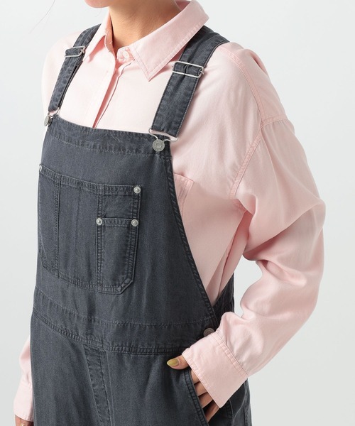BAYFLOW（ベイフロー）の「[薄手＆しなやかな素材感]デニムサロペット（サロペット/オーバーオール・レディース・インディゴブルー/ブラック・FREE）」の14枚目の写真