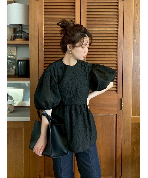 Mila Owen(ミラオーウェン)の「【USAGI ONLINE・ZOZO限定カラー】【ウォッシャブル】袖ボリュームジャガードデザインブラウス(シャツ/ブラウス・レディース・ブラック/ライトグレー/ドット・0/1)」の5枚目の写真