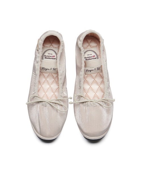 ROCKFISH WEATHERWEAR(ロックフィッシュウェザーウェア)の「WISLEY SCRUNCH FLATS(バレエシューズ・レディース・ブラック/ベージュ/イエロー系/グレー/ブルー/ホワイト/ピンク・23.0cm/23.5cm/24.0cm/24.5cm/25.0cm)」の19枚目の写真