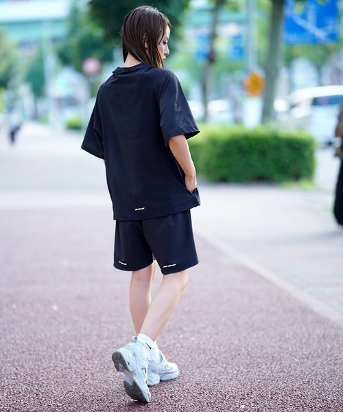 THE MILES(ザ マイルズ)の「GYMTEC 4WAYストレッチワークアウト 半袖ピステ(Tシャツ/カットソー・メンズ・ネイビー/ブラック/ライトグレー/ダークグレー・MEDIUM/LARGE/X-LARGE)」の17枚目の写真