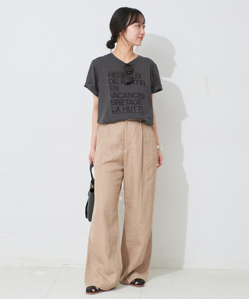 SLOBE IENA（スローブイエナ）の「LA HUTTE/ラ ユット SLOBE別注 ロゴTEE（Tシャツ/カットソー・レディース・ブラック/ホワイト/チャコールグレー・FREE）」の13枚目の写真