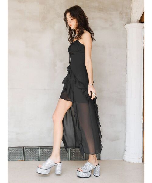 EVRIS（エヴリス）の「グリッターチャンキーヒールサンダル（サンダル