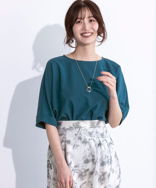 ANY SIS（エニィスィス）の「【前後着用・UVケア・洗える】2WAYジョーゼットジャージードルマン カットソー（Tシャツ/カットソー・レディース・黄土色系/アイボリー系/ダークグリーン系/ネイビー系・4）」の3枚目の写真