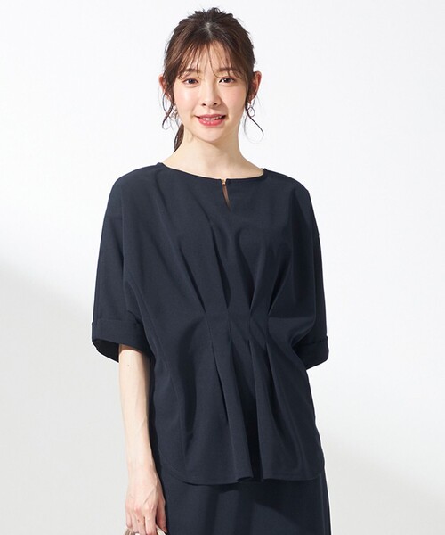 ANY SIS（エニィスィス）の「【前後着用・UVケア・洗える】2WAYジョーゼットジャージードルマン カットソー（Tシャツ/カットソー・レディース・黄土色系/アイボリー系/ダークグリーン系/ネイビー系・4）」の4枚目の写真