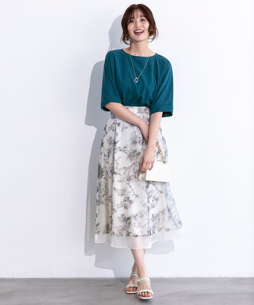 ANY SIS（エニィスィス）の「【前後着用・UVケア・洗える】2WAYジョーゼットジャージードルマン カットソー（Tシャツ/カットソー・レディース・黄土色系/アイボリー系/ダークグリーン系/ネイビー系・4）」の21枚目の写真