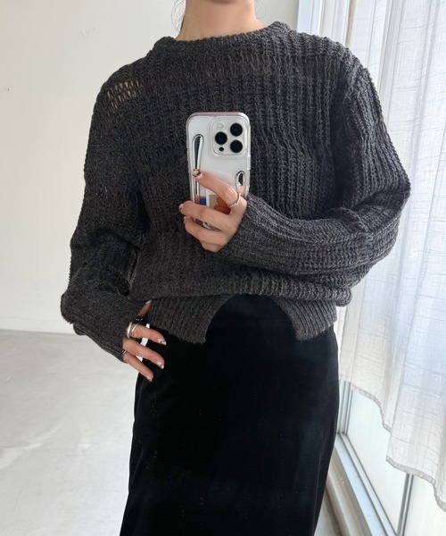 select MOCA by son（セレクトモカバイソン）の「センタースリット透かし編みニット（ニット/セーター・レディース・チャコール/アイボリー/ブラック・FREE）」の3枚目の写真