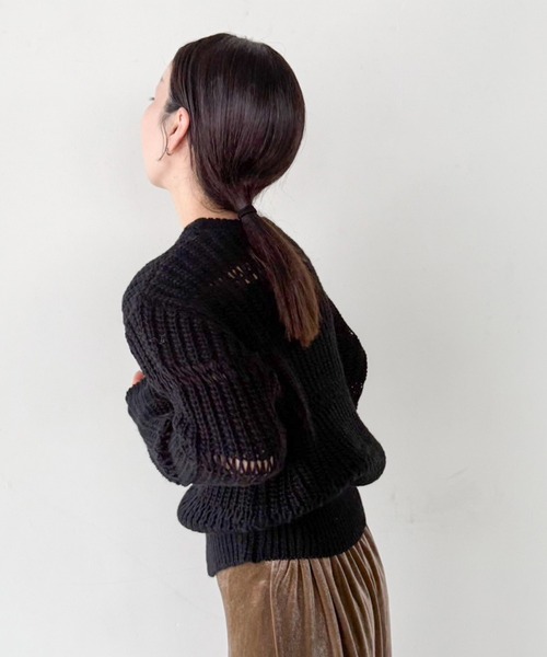 select MOCA by son（セレクトモカバイソン）の「センタースリット透かし編みニット（ニット/セーター・レディース・チャコール/アイボリー/ブラック・FREE）」の16枚目の写真