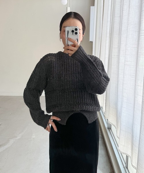 select MOCA by son（セレクトモカバイソン）の「センタースリット透かし編みニット（ニット/セーター・レディース・チャコール/アイボリー/ブラック・FREE）」の10枚目の写真