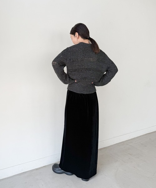 select MOCA by son（セレクトモカバイソン）の「センタースリット透かし編みニット（ニット/セーター・レディース・チャコール/アイボリー/ブラック・FREE）」の17枚目の写真
