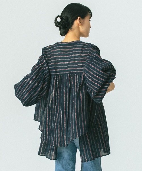 ROSE BUD(ローズバッド)の「(mag.by c)VOLUME SLEEVE BLOUSE(シャツ/ブラウス・レディース・ネイビー/ピンク・ONE SIZE)」の6枚目の写真