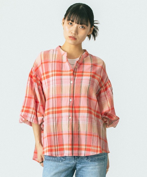 ROSE BUD(ローズバッド)の「(mag.by c)VOLUME SLEEVE BLOUSE(シャツ/ブラウス・レディース・ネイビー/ピンク・ONE SIZE)」の4枚目の写真