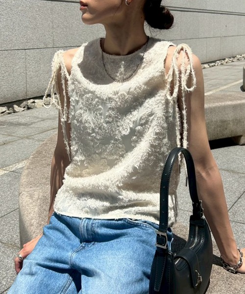 NOGLE（ノグル）の「【NOGLE/ノグル】シアーフリンジリボントップス（その他トップス・レディース・ライトグレー/ブラック/ネイビー/アイボリー・FREE）」の2枚目の写真
