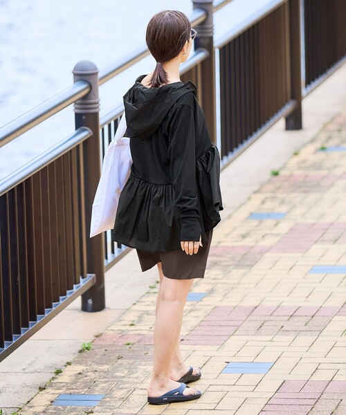 アンフィーロ　ペプラムフーディ　ラッシュガード　ブラック　М　新品　単品値下不可 UNFILO 【VERY×UNFILOコラボ】ペプラムフーディラッシュガード