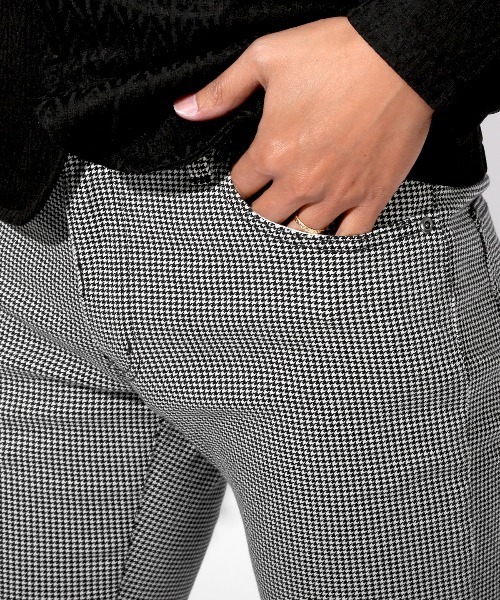 LUXSTYLE(ラグスタイル)の「総柄カツラギチェックパンツ(チノパンツ・メンズ・ホワイト系その他/チェック/グレー系その他2/ネイビー/グレー系その他・S/M/XL/XXL/L)」の19枚目の写真