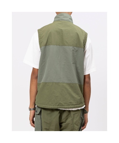 UNFRM OUTDOOR STANDARD(ユニフォームアウトドアスタンダード)の「UNFRM OUTDOOR STANDARD PACKABLE RIPSTOP STAND COLLAR VEST (ユニフォーム アウトドアスタンダード パッカブル リップストップ スタンドカラーベスト)(ベスト・メンズ・オリーブ・LARGE/X-LARGE/MEDIUM)」の9枚目の写真