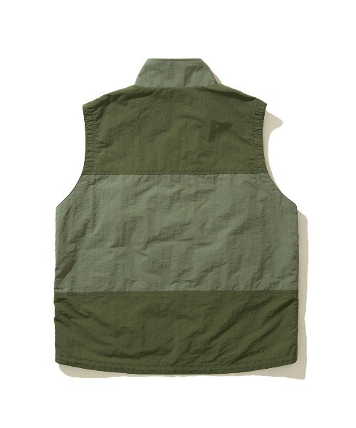 UNFRM OUTDOOR STANDARD(ユニフォームアウトドアスタンダード)の「UNFRM OUTDOOR STANDARD PACKABLE RIPSTOP STAND COLLAR VEST (ユニフォーム アウトドアスタンダード パッカブル リップストップ スタンドカラーベスト)(ベスト・メンズ・オリーブ・LARGE/X-LARGE/MEDIUM)」の3枚目の写真