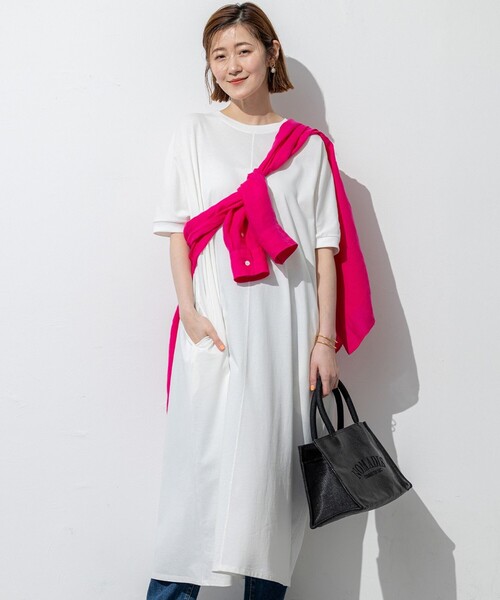 23区(ニジュウサンク)の「【SLOW/一部店舗限定】MVSコットン T ワンピース(ワンピース・レディース・カーキ系/グレー系/ホワイト系・38)」の1枚目の写真