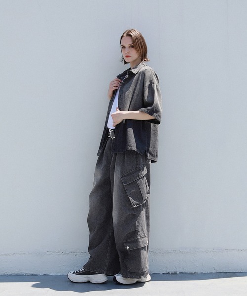 ROCHEM（ローシェン）の「グラデーションデニム半袖シャツ（シャツ/ブラウス・メンズ・ブラック/ブルー・L/M/S/XS）」の19枚目の写真