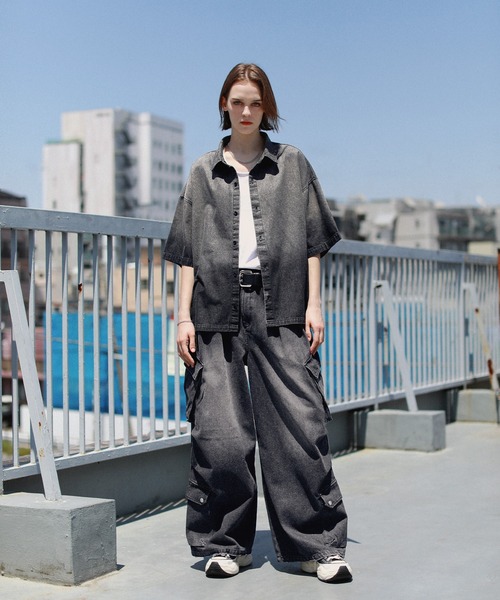 ROCHEM（ローシェン）の「グラデーションデニム半袖シャツ（シャツ/ブラウス・メンズ・ブラック/ブルー・L/M/S/XS）」の20枚目の写真