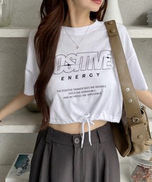 クロップド丈 ヘム ドロスト デザイン ストリート風ロゴ Ｔシャツ