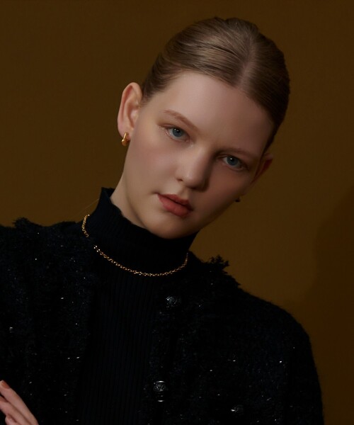 PHILIPPE AUDIBERT(フィリップ オーディベール)の「【PHILIPPE AUDIBERT(フィリップオーディベール)】 LYNN NECKLACE GOLD(ネックレス・レディース・ゴールド・FREE)」の2枚目の写真