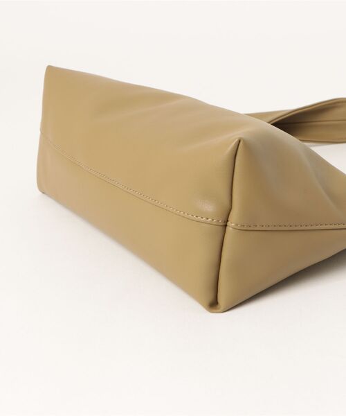 ショルダーバッグ・ポシェット Baby Ninon Shoulder Bag - A.P.C. - Synthetic - Gold Baby Ninon Shoulder bag | 55% polyurethane 40% polyester 5
