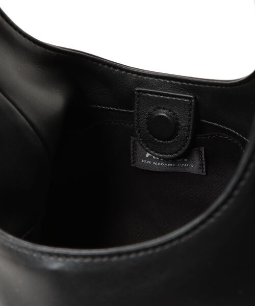 A.P.C.(アーペーセー)の「BABY NINON SHOULDER(ショルダーバッグ・レディース・ブラック/オリーブ/ブラウン・ONESIZE)」の6枚目の写真