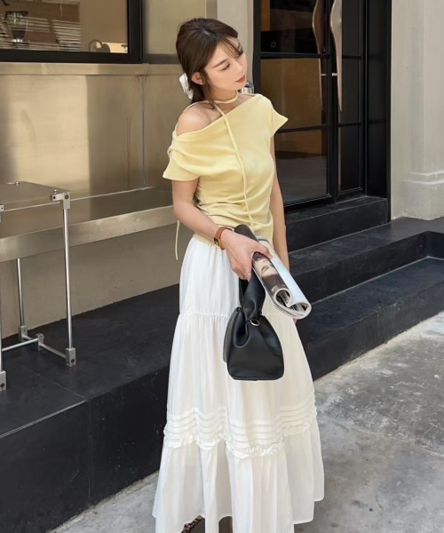 LAC-VERT(ラック・ヴェール)の「2WAYオフショルトップス(タイ付き)(Tシャツ/カットソー・レディース・ブラック/グレー/オフホワイト/イエロー・FREE)」の8枚目の写真