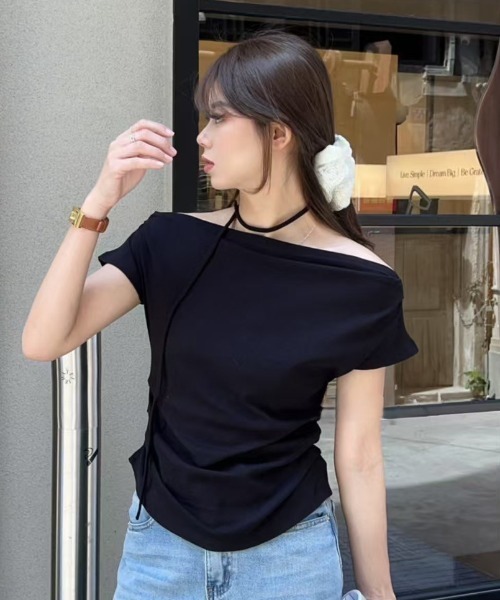 LAC-VERT(ラック・ヴェール)の「2WAYオフショルトップス(タイ付き)(Tシャツ/カットソー・レディース・ブラック/グレー/オフホワイト/イエロー・FREE)」の21枚目の写真