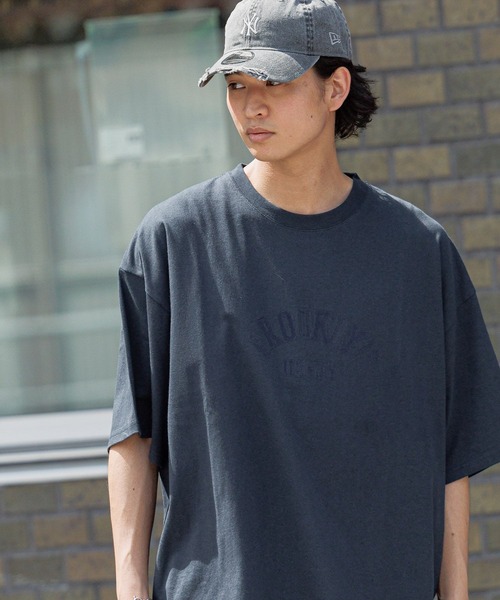 RAGEBLUE(レイジブルー)の「フロッキープリント/ミニカレッジロゴTシャツ(Tシャツ/カットソー・メンズ・ネイビー/オフホワイト/ライトブルー・MEDIUM/LARGE)」の13枚目の写真