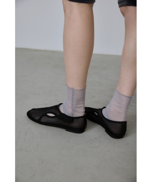 un/neu(アンノイ)の「スポーティーメッシュフラットシューズ(サンダル・レディース・ホワイト/ブラック/レッド・LARGE/MEDIUM/SMALL)」の13枚目の写真