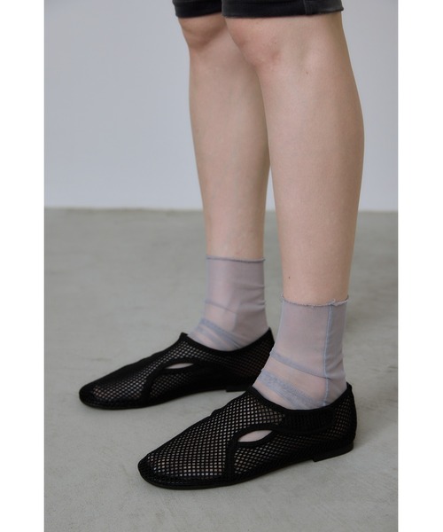 un/neu(アンノイ)の「スポーティーメッシュフラットシューズ(サンダル・レディース・ホワイト/ブラック/レッド・LARGE/MEDIUM/SMALL)」の15枚目の写真