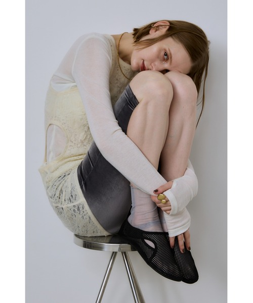 un/neu(アンノイ)の「スポーティーメッシュフラットシューズ(サンダル・レディース・ホワイト/ブラック/レッド・LARGE/MEDIUM/SMALL)」の19枚目の写真