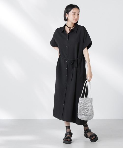 NANO universe（ナノユニバース）の「サッカードルマンスリーブシャツワンピース（シャツワンピース・レディース・ブラック/ブルー/ベージュ・FREE）」の2枚目の写真