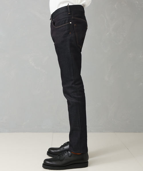 UNITED TOKYO（ユナイテッドトウキョウ）の「スーピマスキニーデニム（デニムパンツ・メンズ・インディゴブルー/ブラック/ホワイト・3/2/1）」の7枚目の写真