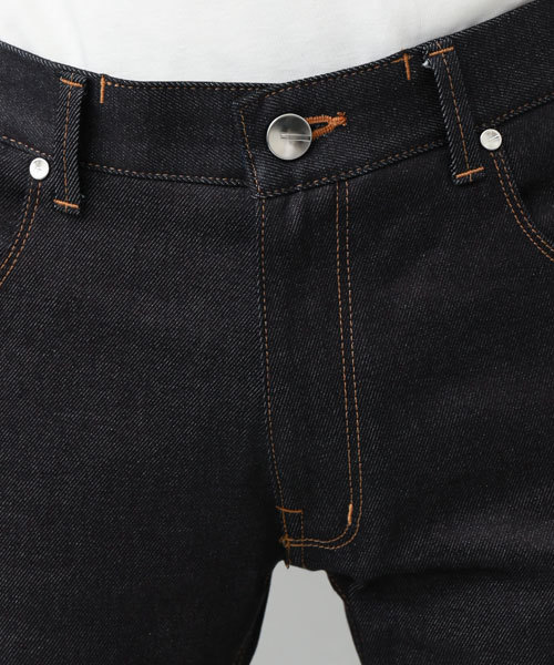 UNITED TOKYO（ユナイテッドトウキョウ）の「スーピマスキニーデニム（デニムパンツ・メンズ・インディゴブルー/ブラック/ホワイト・3/2/1）」の9枚目の写真