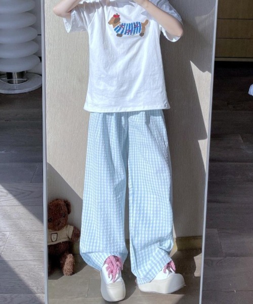 maison de LATIR(メゾンドラティール)の「ナチュラルなギンガムチェックの夏服。ラフで可愛いイージーパンツ(その他パンツ・レディース・ブルー/ブラック/ライトブルー・FREE)」の10枚目の写真