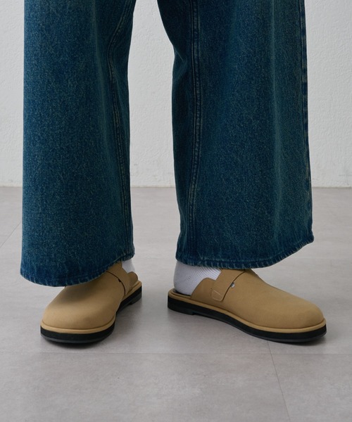 COLONY 2139（コロニートゥーワンスリーナイン）の「スエードライクスリッポンサボ / men's（サンダル・メンズ・ブラック/ベージュ・MEDIUM/LARGE）」の13枚目の写真