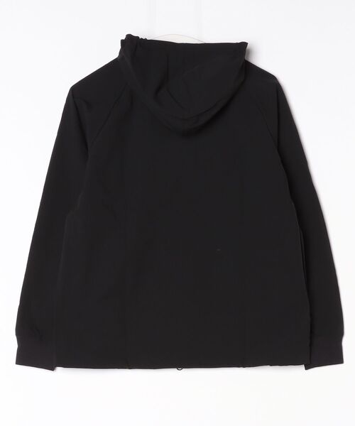 MARGARET HOWELL(マーガレットハウエル)の「STRETCH POLYESTER HEAVY POPLIN(マウンテンパーカー・レディース・ブラック・2/1)」の10枚目の写真