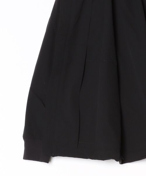 MARGARET HOWELL(マーガレットハウエル)の「STRETCH POLYESTER HEAVY POPLIN(マウンテンパーカー・レディース・ブラック・2/1)」の11枚目の写真