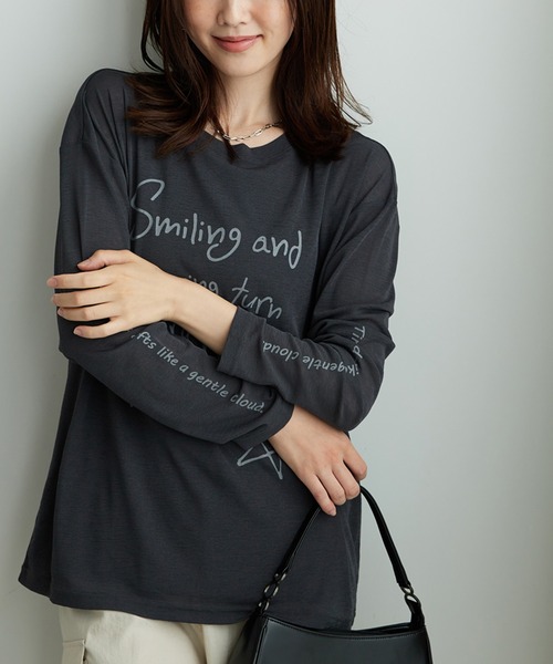 BELLUNA PLUS(ベルーナ)の「シアー素材ラクガキ風ロゴプルオーバー(Tシャツ/カットソー・レディース・オフホワイト/チャコール・MEDIUM/LARGE/X-LARGE)」の12枚目の写真