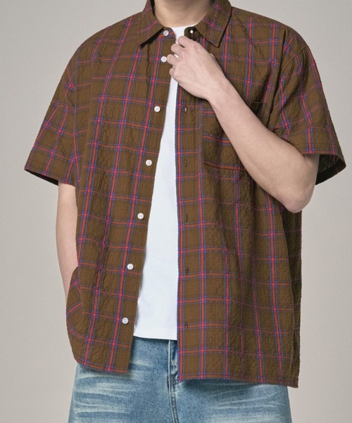 Vini(ヴィニ)の「シングルプリーツポケットタータンチェックシャツ(Tシャツ/カットソー・メンズ・ホワイト/ブラウン・SMALL/MEDIUM/LARGE)」の1枚目の写真