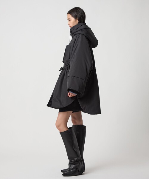 EMMEL REFINES(エメルリファインズ)の「<EMMEL REFINES>EM ポンチョライク ナカワタ コート(ポンチョ・レディース・オフホワイト/ブラック・S/M)」の22枚目の写真
