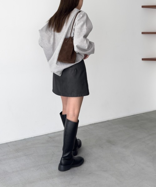 CANAL JEAN（キャナルジーン）の「diggity　合皮ミニスカート（スカート・レディース・ダークブラウン・MEDIUM/SMALL）」の3枚目の写真