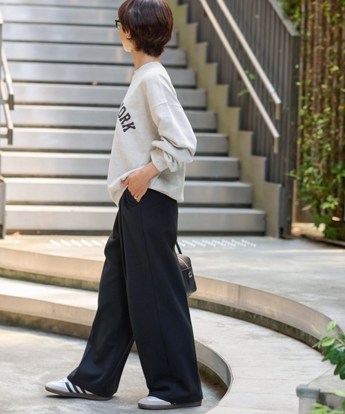 JOURNAL STANDARD relume(ジャーナルスタンダード レリューム)の「ヴィンテージライクカレッジロゴスウェット(スウェット・レディース・ベージュ/ピンク/アイボリー・FREE)」の8枚目の写真